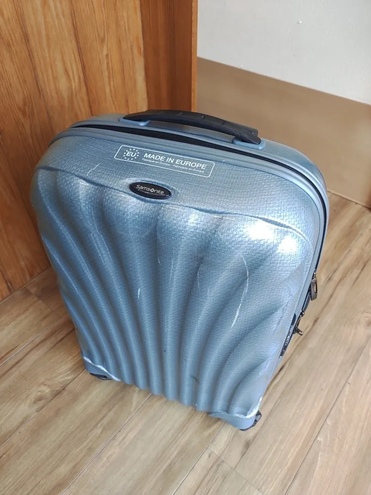 サムソナイトのスーツケースの伸縮ハンドルが伸びない